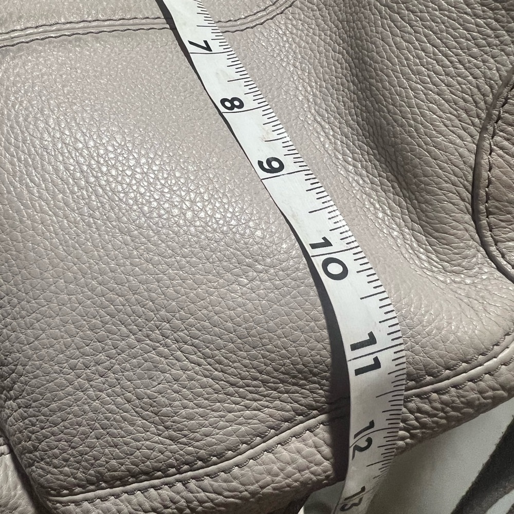 Fossil Taupe Leather Shoulder Bag | Adjustable Strap | Crossbody Option - Picture 10 of 11